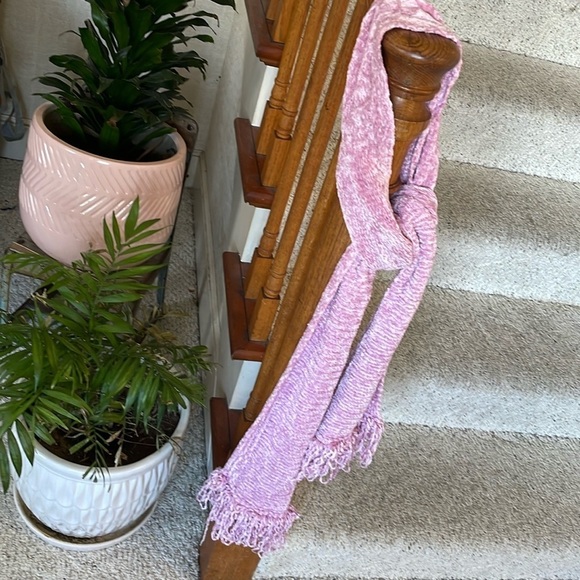 Nordstrom Bubblegum Pink Cozy Soft Fringe Scarf - Picture 2 of 9
